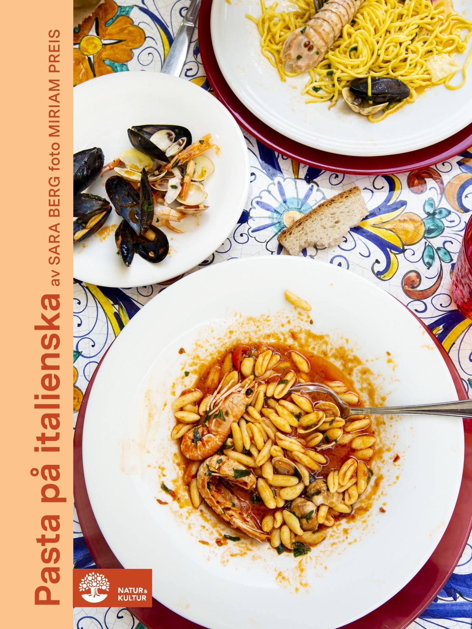 Pasta på italienska Epub3 : 12 regioner, 20 pastasorter, 45 recept
