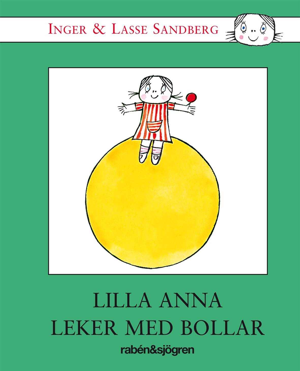 Lilla Anna leker med bollar